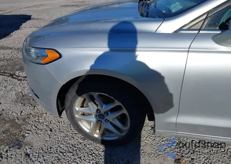 2013 Ford Fusion Se z USA, uszkodzony, nr VIN 3FA6P0H7XDR152340